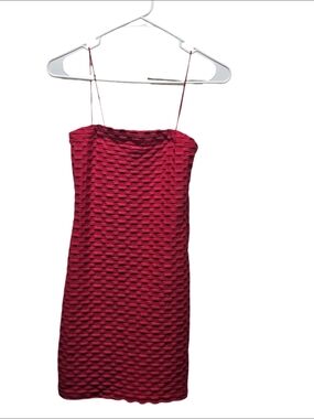 Love J Textured Bodycon Mini Dress – Red | Size Small | Stretchy Strappy Dress
